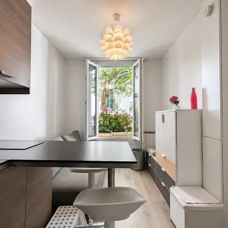 Cosy Buttes-chaumont - 2 Personnes Appartement Parijs